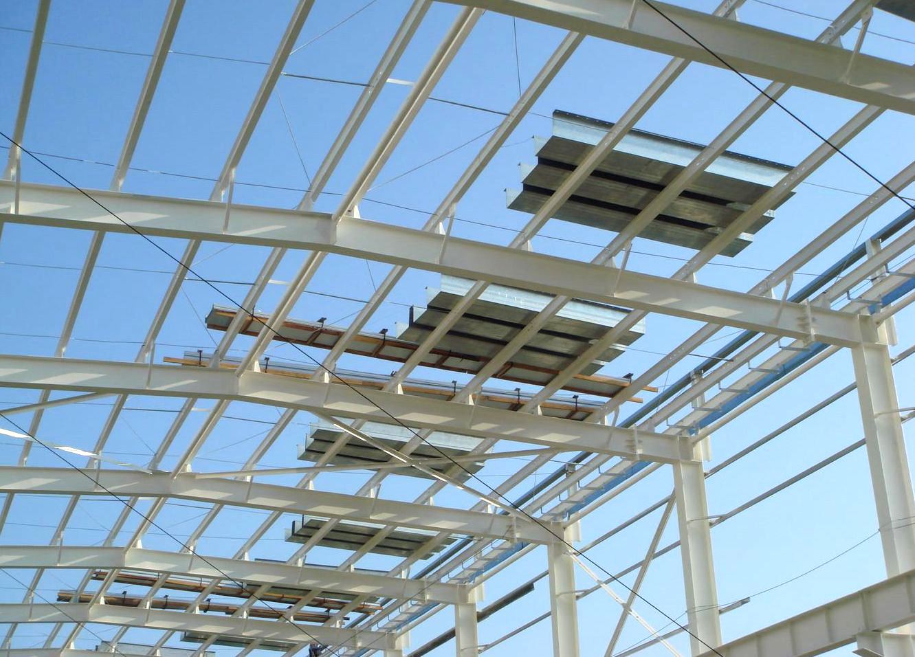 نوع پوشش سقف سوله صنعتی
